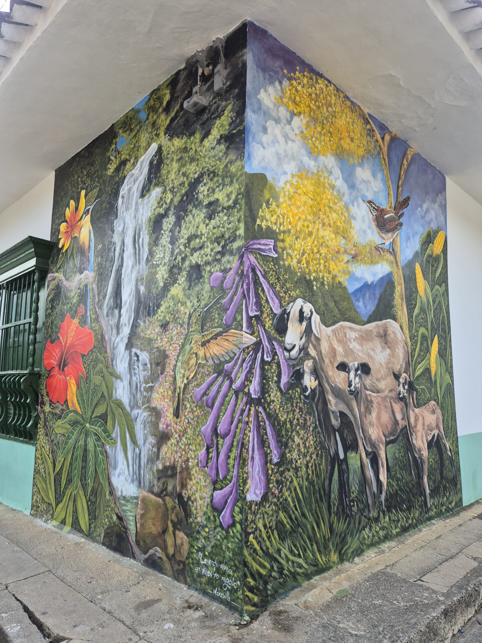 Bioconstrucción y Arquitectura Sostenible: Construyendo el Futuro en ArmonÃa con la Naturaleza en Palmar Santander